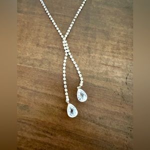 Silver Tone Rhinestone Lariat Necklace Teardrop Crystal Y